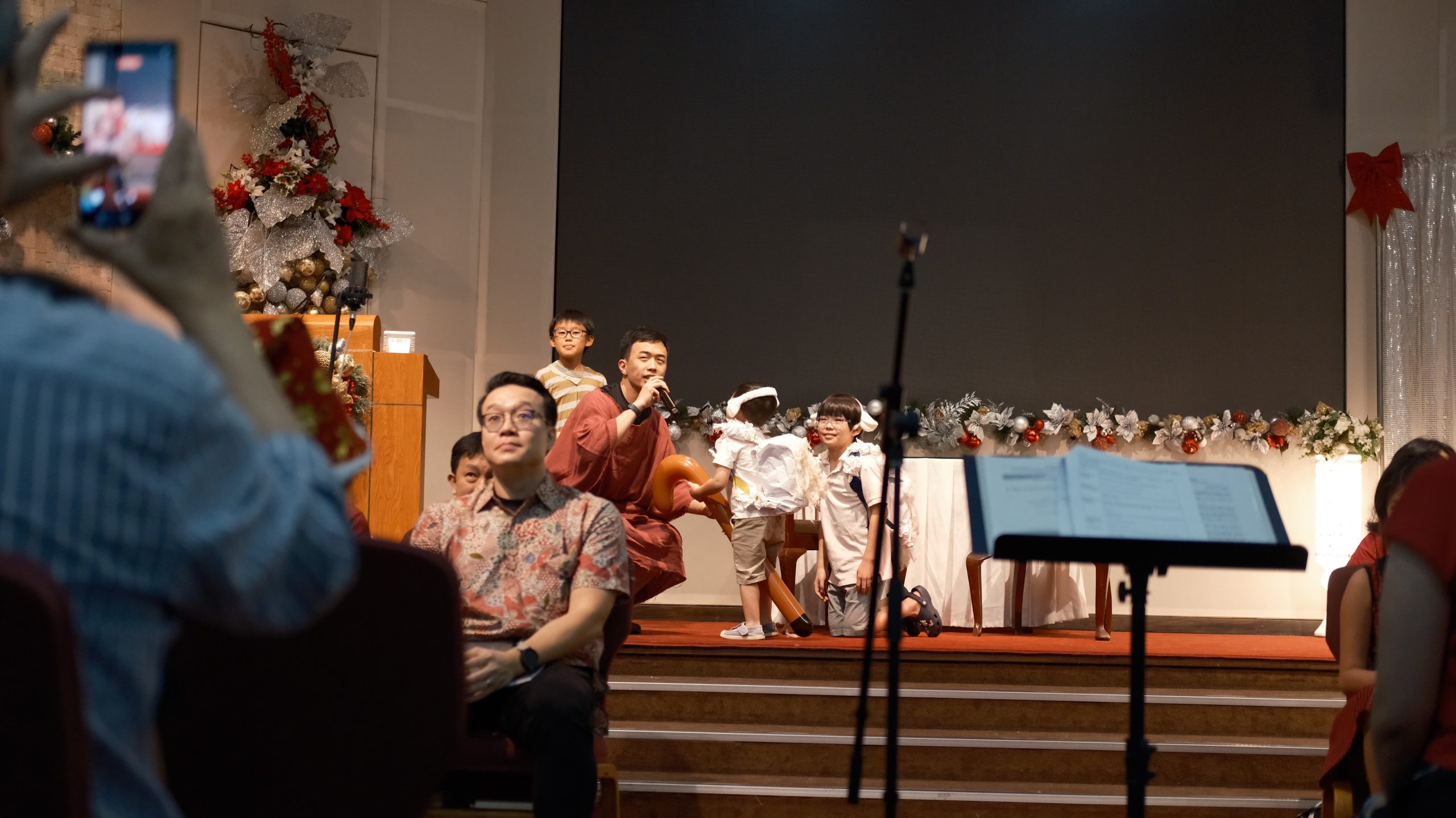 DDB5B47B-4BD0-4047-B4EE-335FA0FF1BEB